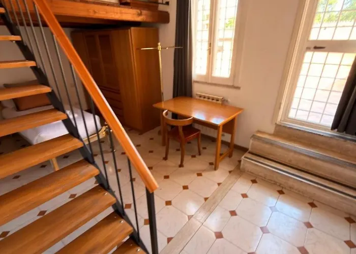 Attico Con Terrazza Santa Cecilia Апартаменты *